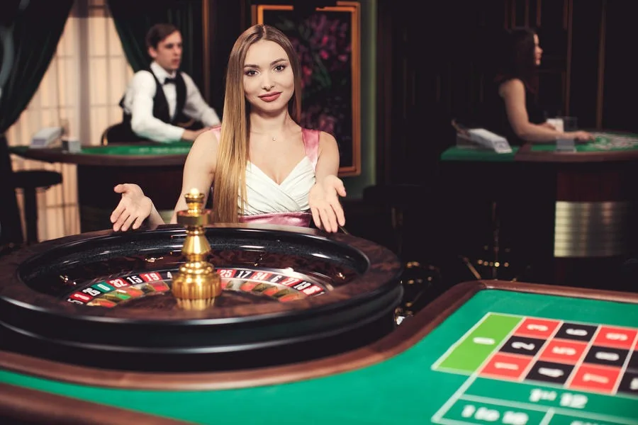 Meja dealer untuk pengalaman kasino live